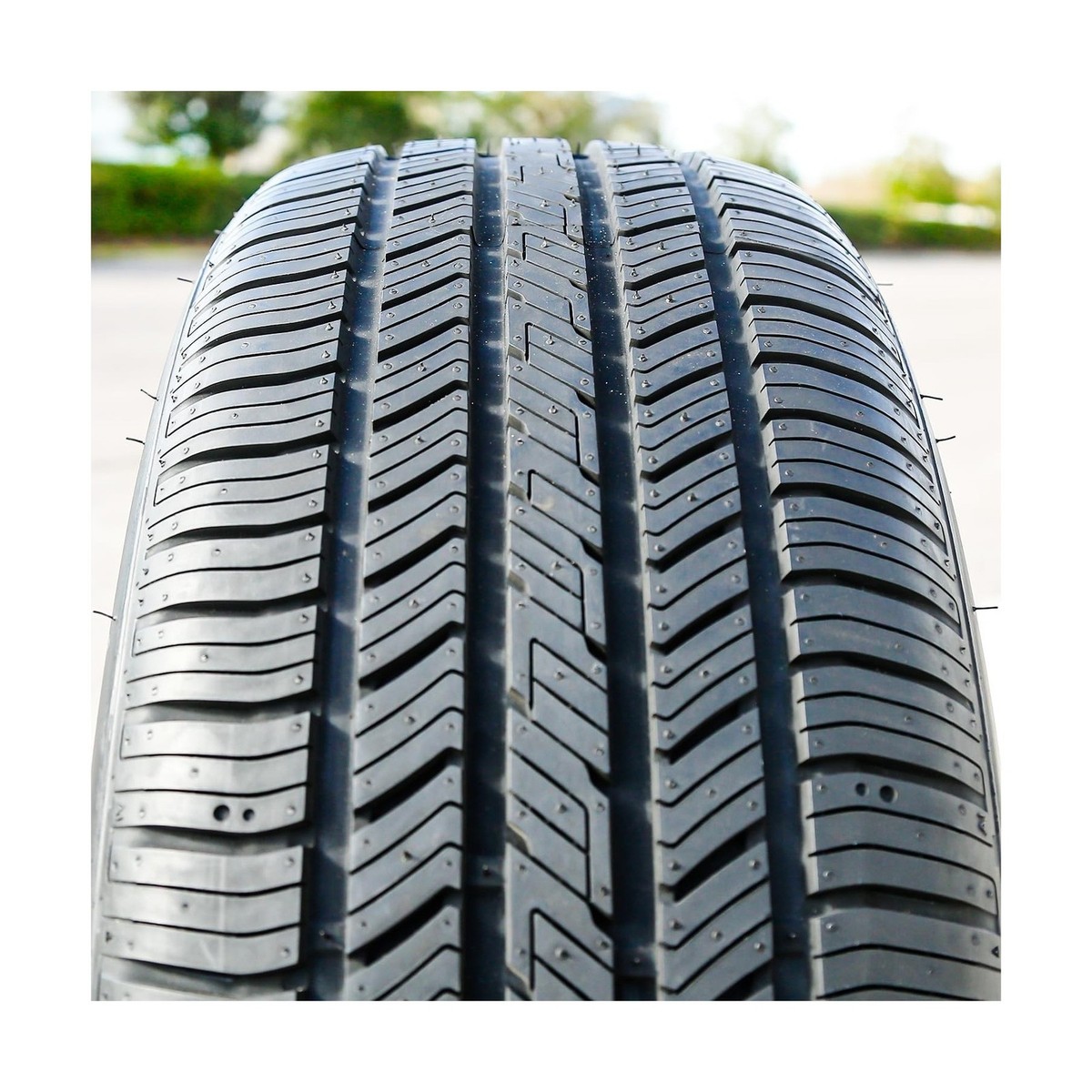 Hankook Kinergy ST (H735) all_ Season Radial Tire-235/75R15 105T