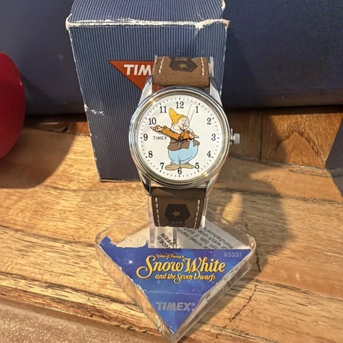 VTG Rare Happy Timex Watch Snow White/ 7 Dwarves New On Stand needs battery.