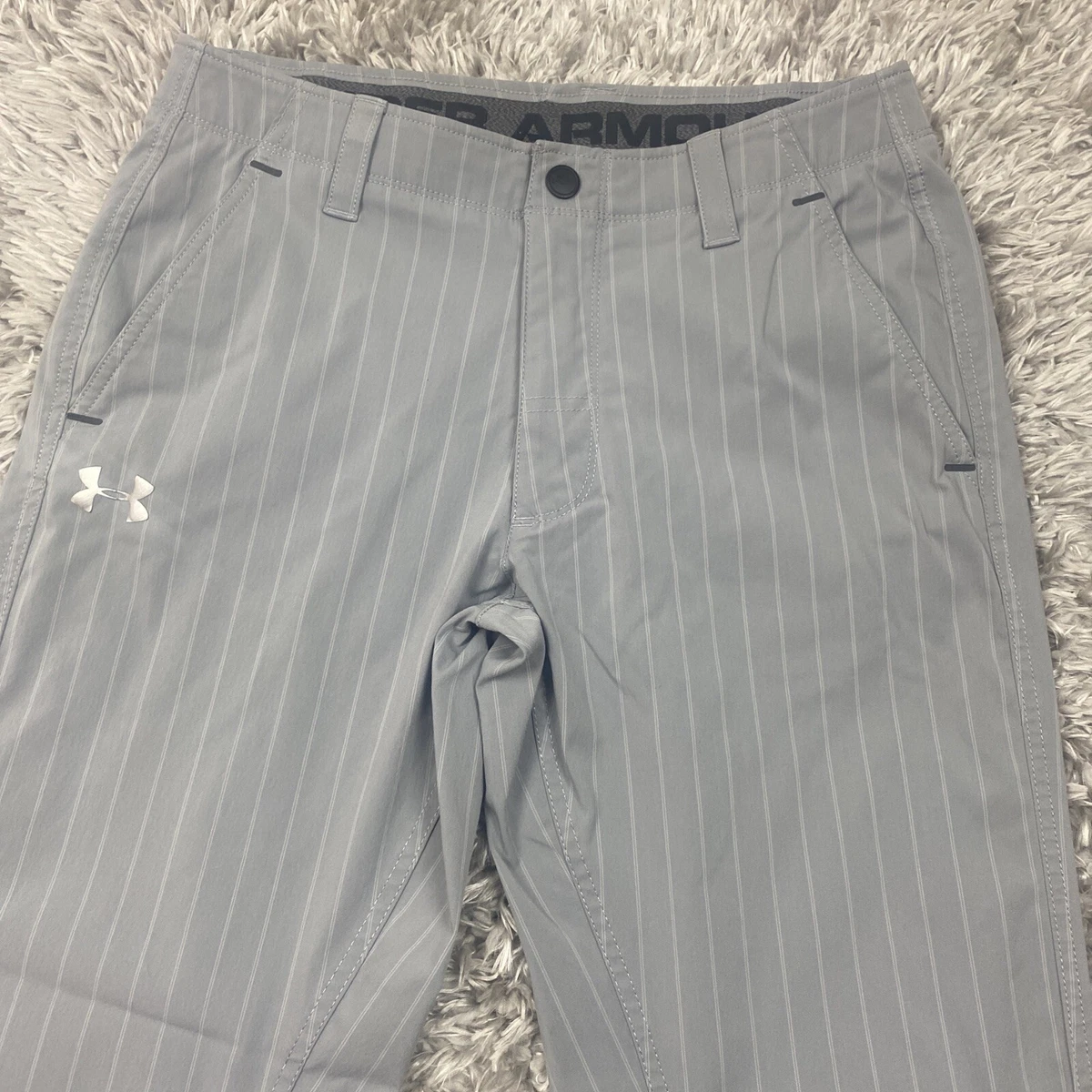 Men s Under Armour 1248091 UA Tips Golf Pants Size 32x30 Gray Striped