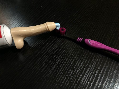 Novelty Penis Toothpaste Nozzle – 3D Printed Funny Gift, Condom Cap Included - Picture 8 of 10