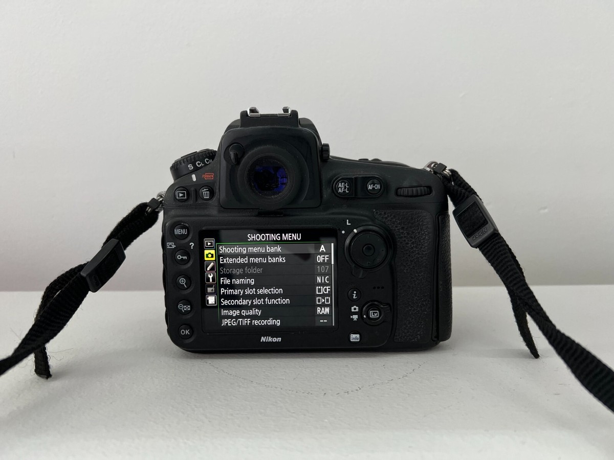 Nikon D810 FX 36.3MP Digital SLR Camera With Battery 4960759143532