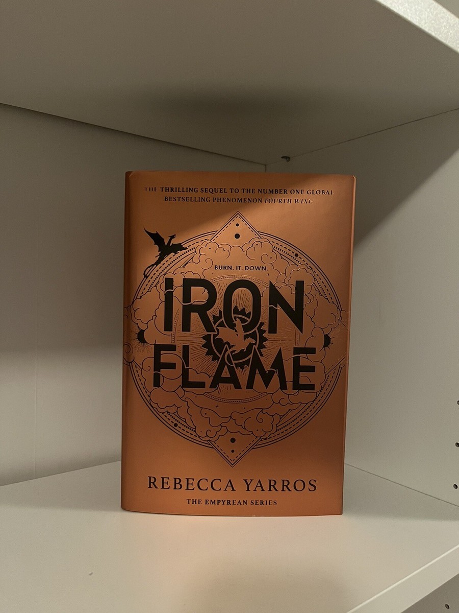 洋書 IRON FLAME - Rebecca Yarros Amazon.com: Iron Flame (The Empyrean series - Book 2