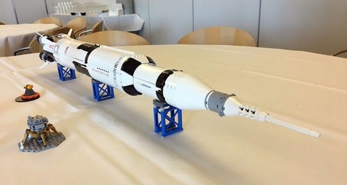 NUOVO FAI DA TE NASA Apollo Saturn V 21309 pezzi 4784 blocchi di costruzione nave spaziale costruzione - Foto 7 di 8