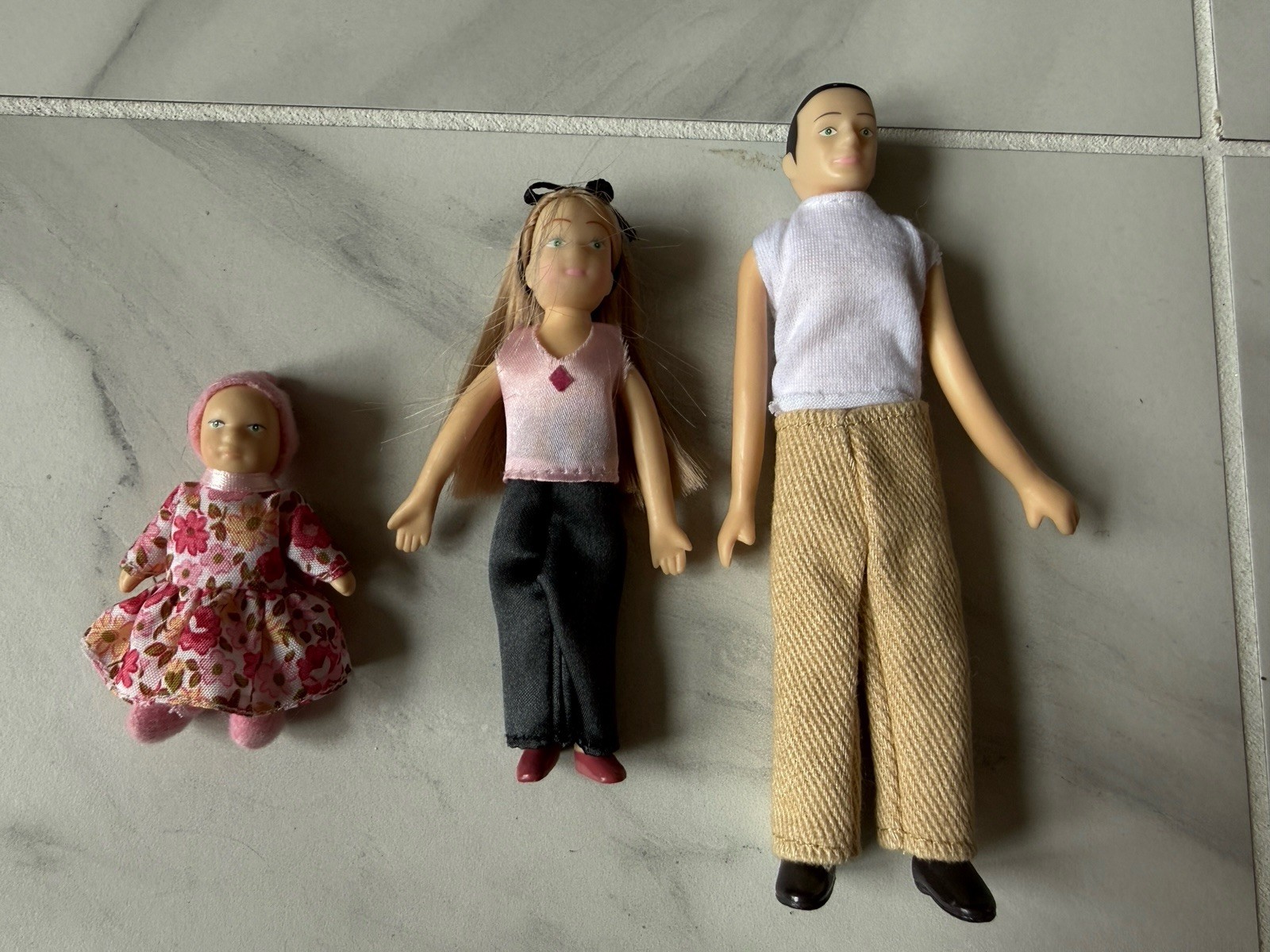 Family Dad, Daughter & Baby Toddler Melissa & Doug