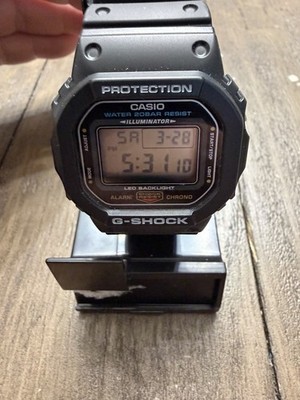 Casio G-Shock 3525-DW/5600UE Men's Digital Wristwatch Stainless