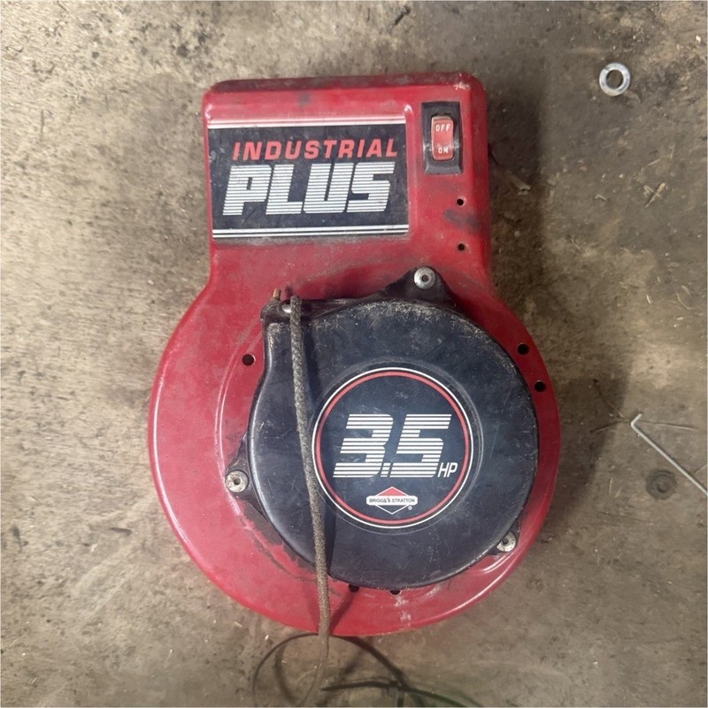 Briggs & Stratton Industrial Plus 3.5 HP Engine Recoil Pull Starter Assembly