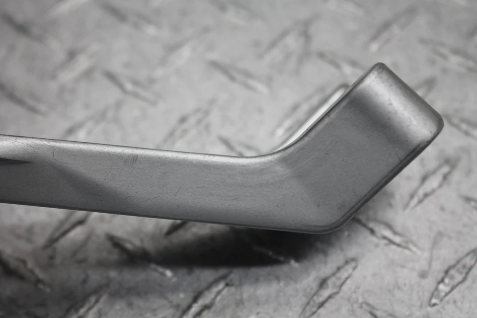 Suzuki TL1000S 1997 estribo pasajero trasero izquierdo Foto 2 de 4