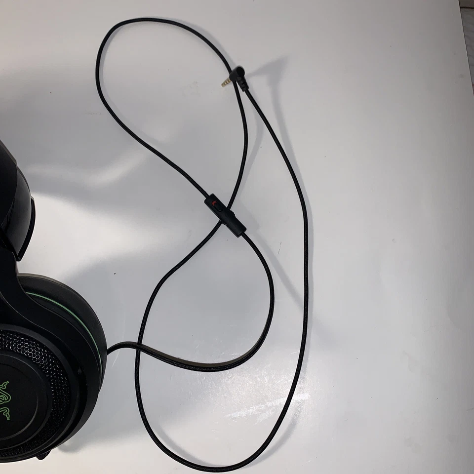 razer kraken headset wired multi platform black& Green - Image 3 of 4