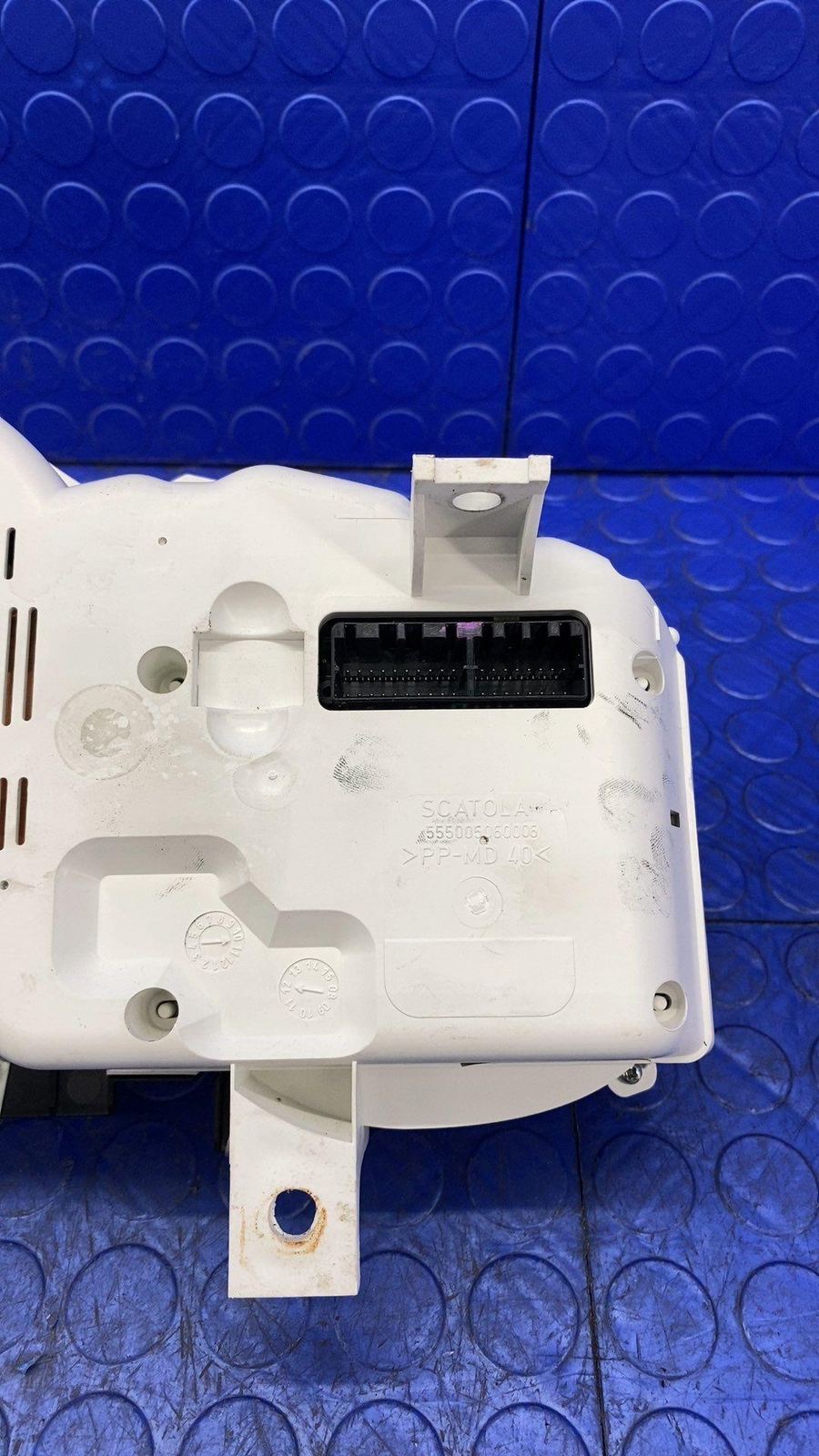 2012-2014 FERRARI CALIFORNIA MPH DIGITAL DISPLAY SCREEN GAUGE CLUSTER *STICKY*