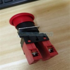 1PCS NEW Omron A22E-M-02 A22EM02 Pushbutton Switch Red BUTTON