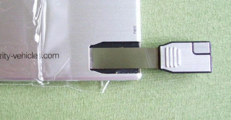 BMW 7 Series High Security USB Stick im Scheckkarten-Format 8GB Silber Edelstahl - Bild 4 von 4