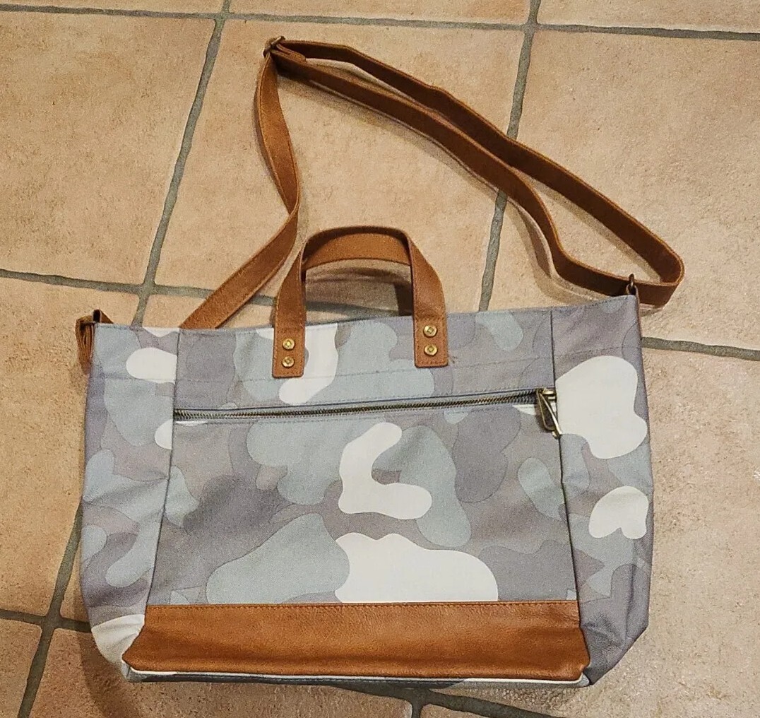 Camo thirty one bag deals