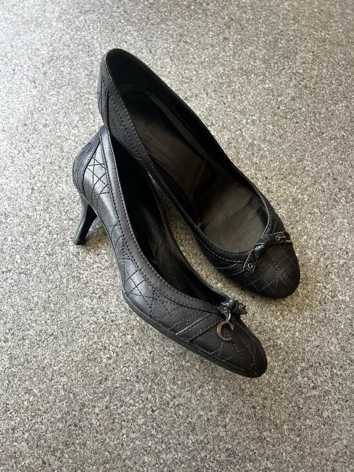 Escarpins à talons en cuir noir Christian Dior Cannage taille 39