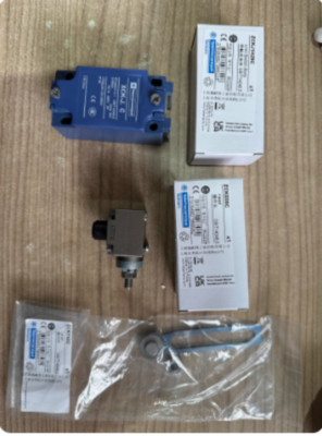 1pcs New Travel Switch XCKJ10543H29C=ZCKJ1H29C+ZCKE05C+ZCKY43C