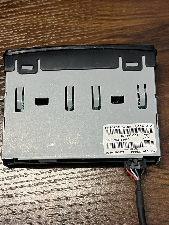 HP Pavilion Front Panel Multimedia Card Reader w/Cable 504857-001 - Image 3 of 3