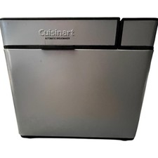 Cuisinart Automatic Bread Maker Powers On Kne...