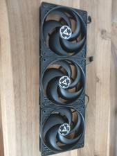  3 Arctic P12 Pwm Fans