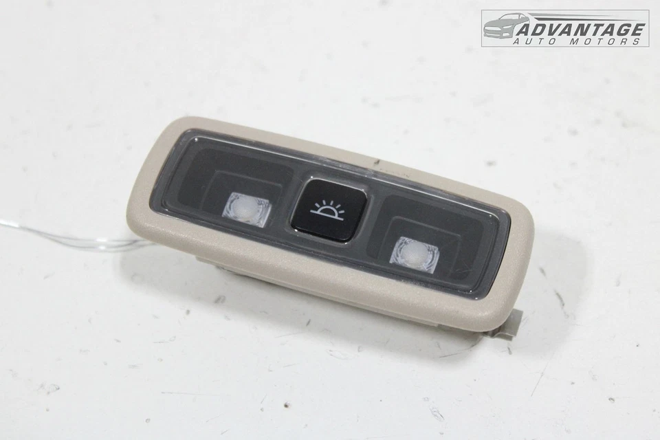 Ford Explorer 2020-2024 techo trasero derecho cúpula luz lectura mapa lámpara OEM Foto 2 de 4