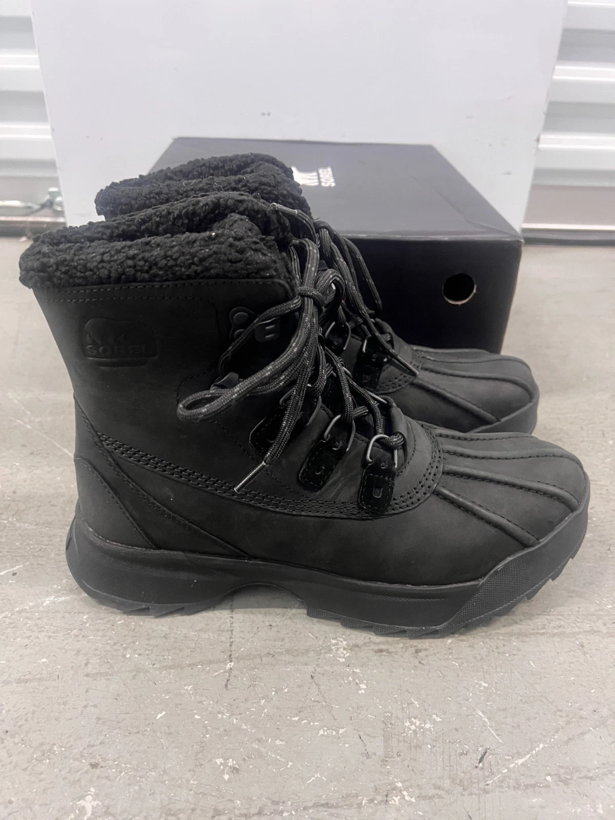 Sorel Scout 87' LUX 2078371-010 Winter Boots Mens US 10 Black Leather Waterproof
