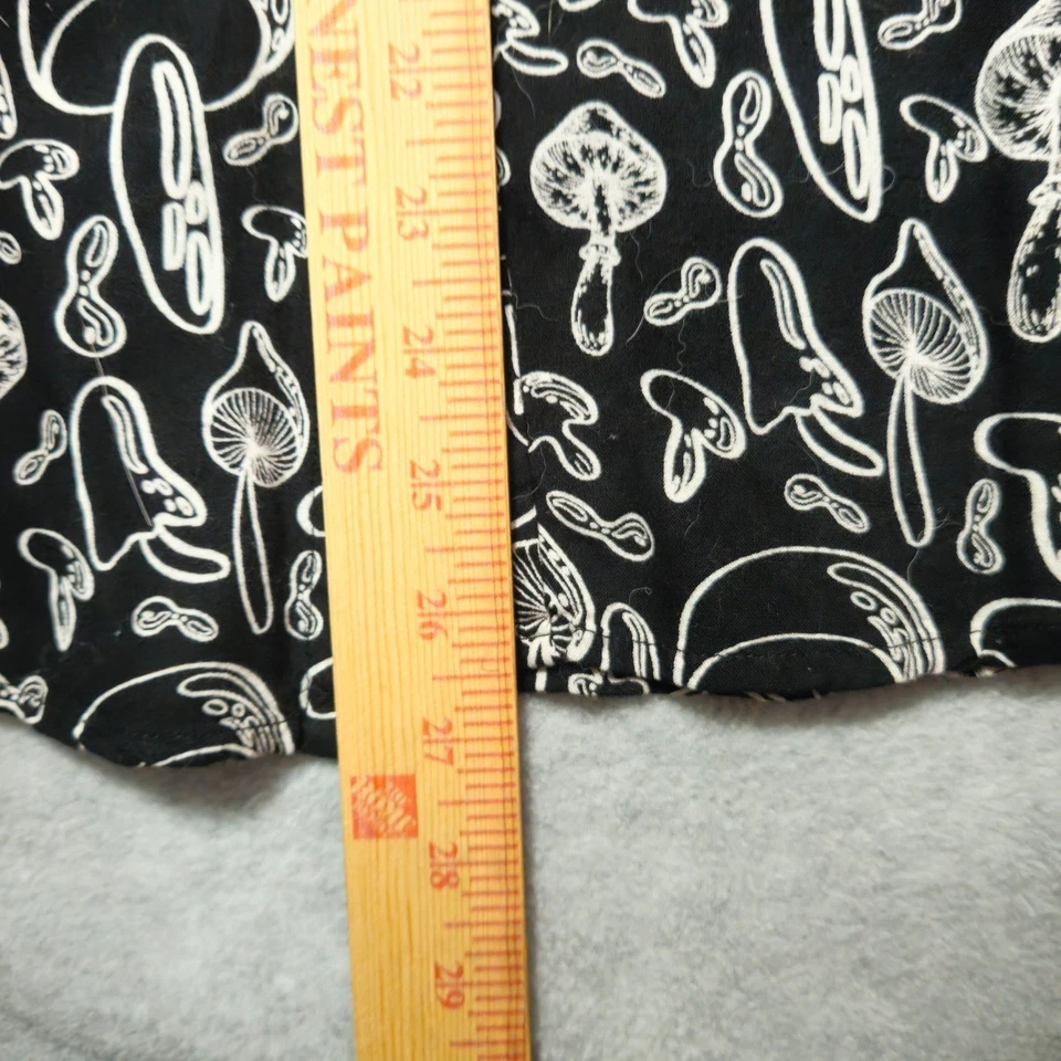 HOT TOPIC Button Up Shirt Mens Medium Lot of 2 Cottagecore Gothic Mushroom Rayon - Image 4 of 4