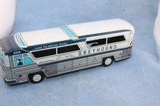 GREYHOUND SUPERCRUISER 8999 TIN FRICTION TOY JAPAN
