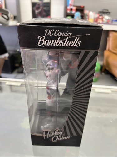 Cryptozoic Bombshell: DC Comics - Harley Quinn (Barnes & Noble) Noir Exclusive - Bild 2 von 5