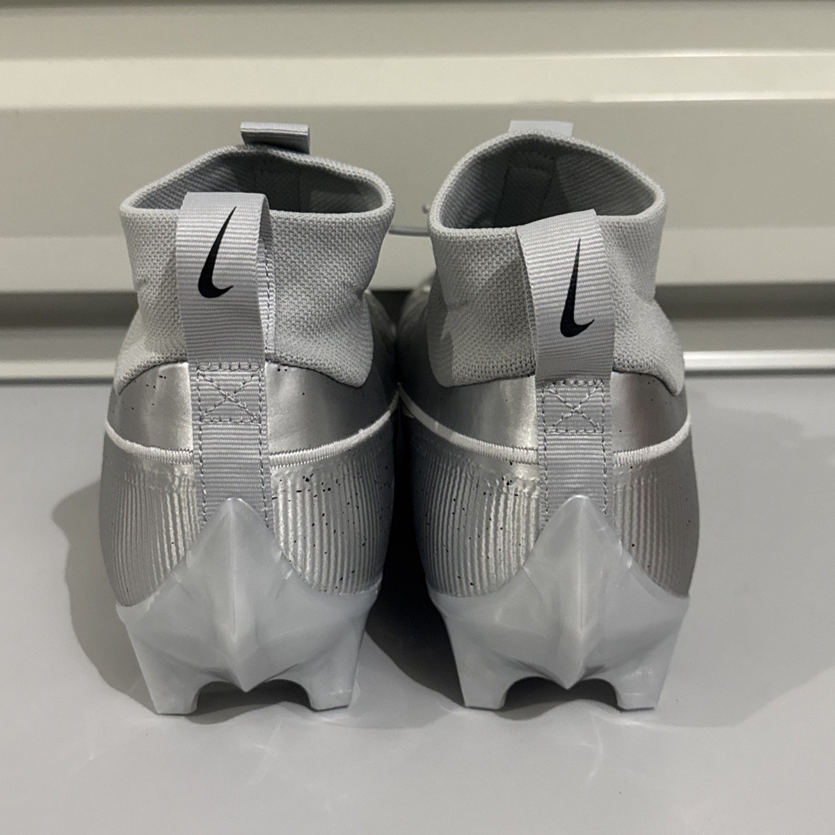 Nike Vapor Edge Pro 360 2 Metallic Silver Black Football  display picture 3