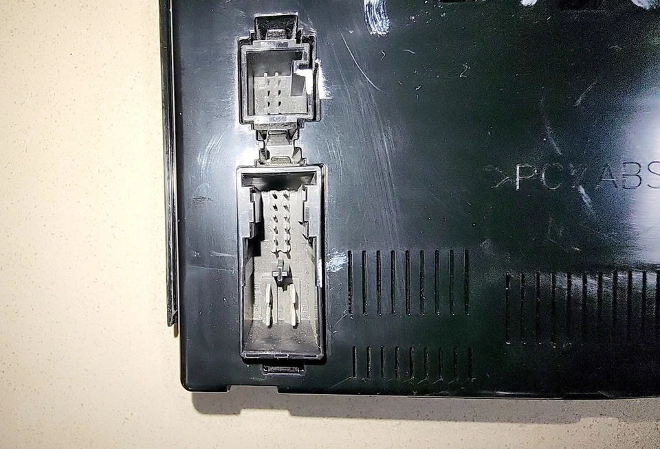 2006-2012 Mercedes GL450 R500 R320 ML350 REAR SAM Control Module A1645409262 - Image 2 of 4