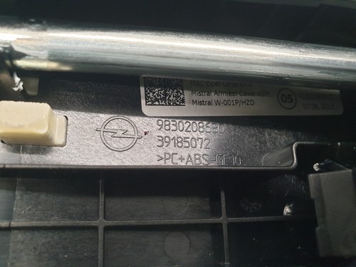 2023 VAUXHALL CORSA F 1.2 PETROL CENTRE CONSOLE BLACK LEATHER ARM REST OEM - Picture 9 of 10