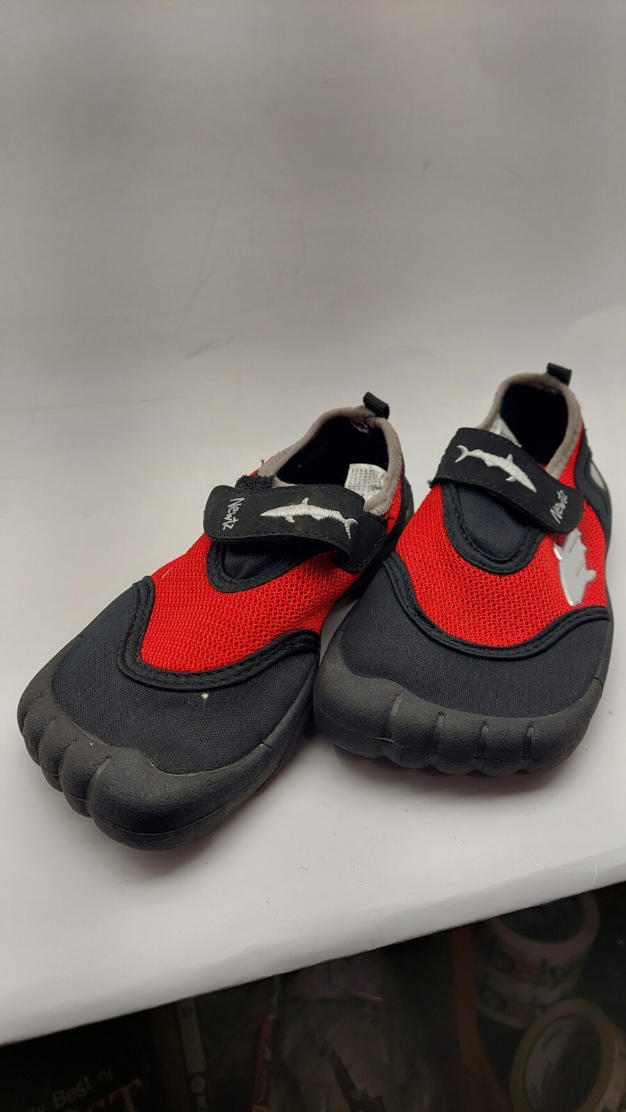 newtz water shoes youth size 23 red black. eBay