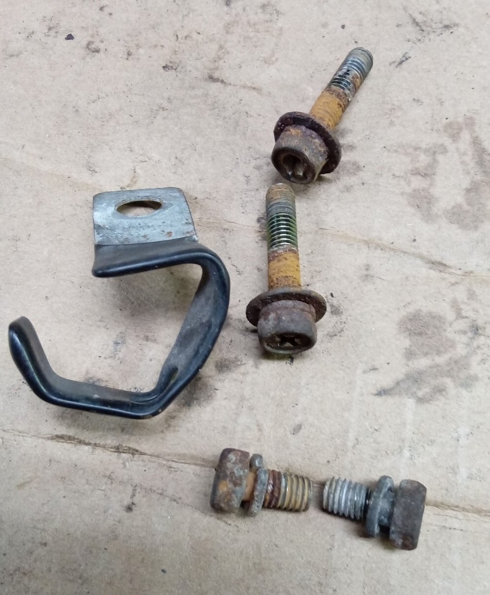 90-96 Nissan Z32 300zx Vg30de Igniter Chip Bolts Ignition Control