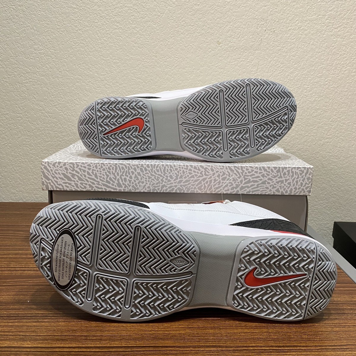 Nike Zoom Vapor RF X AJ3 Roger Federer Fire Red Tennis Shoe Nike Zoom Vapor RF X AJ3 Roger Federer Fire Red Tennis Shoe