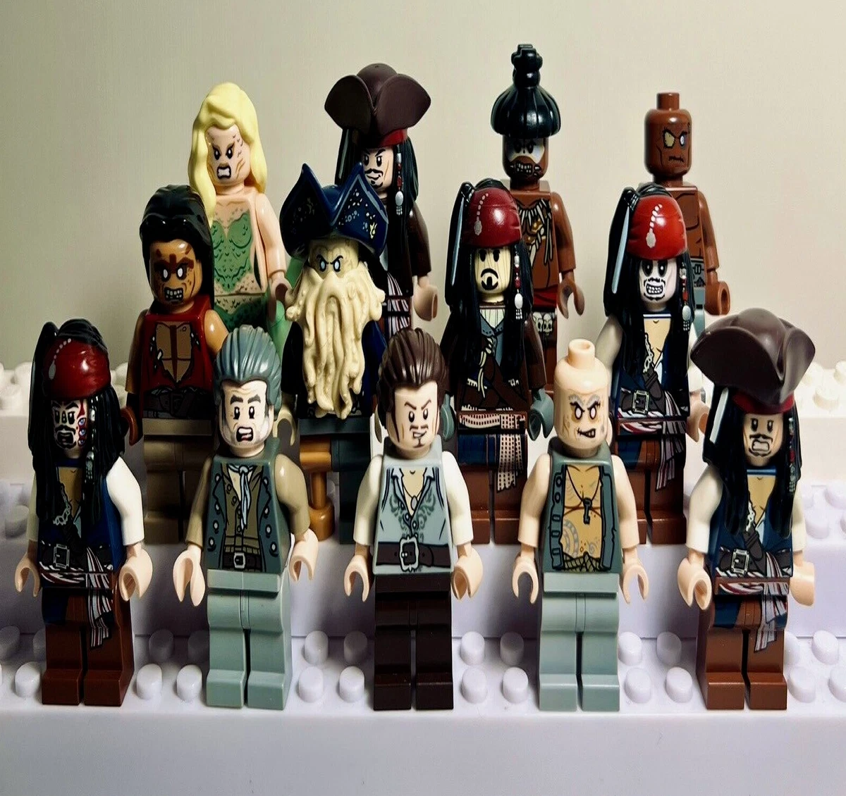 Lego Pirates of the Caribbean Minifigures Choose Your Character