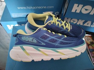 hoka clifton 2 womens