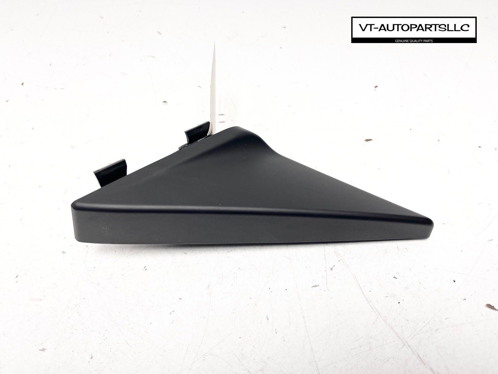 Maserati Levante 2017-2020 Left Cover panel Black