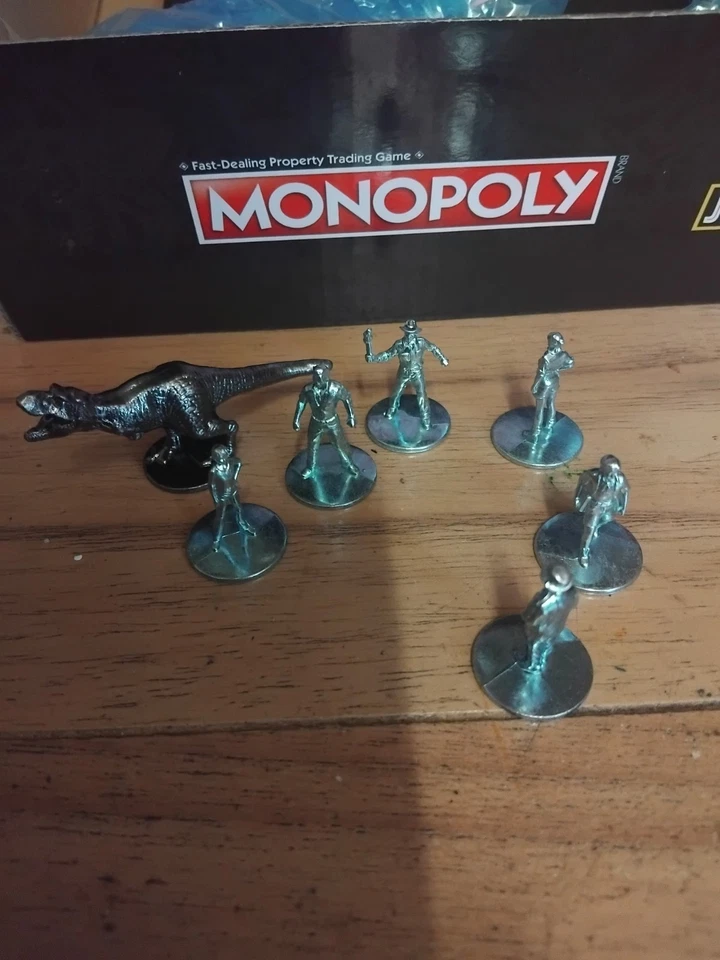 Hasbro F1662 Jurassic Park Monopoly Game Board - Image 3 of 4