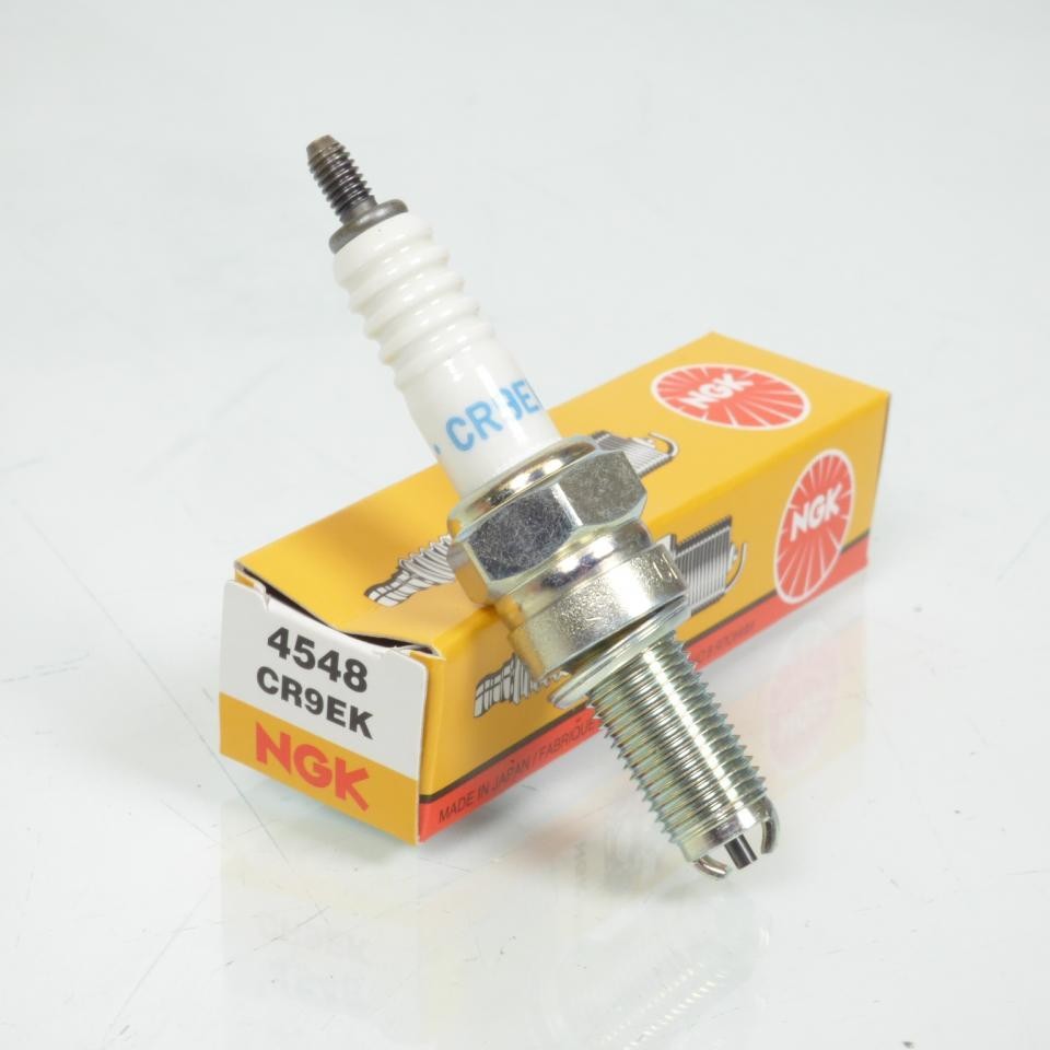 Bougie NGK CR9EK haute performance pour Kawasaki 1100 ZRX neuve