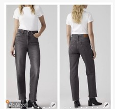 Levi  s Ribcage Straight Ankle Jeans Washed Black size 30 NWT