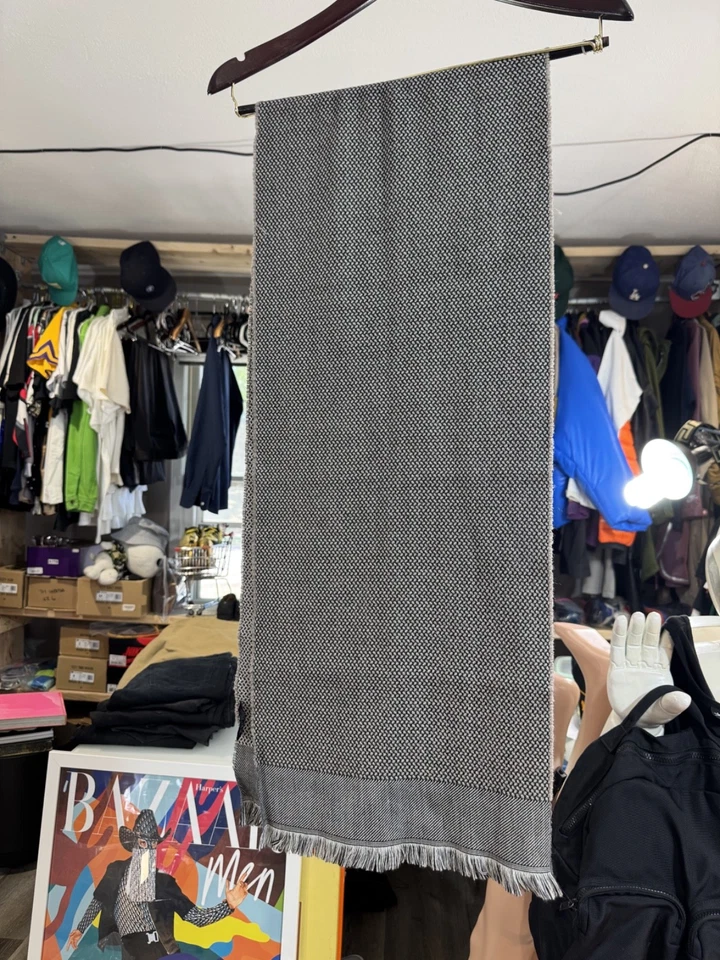 Tom Ford Bufanda con Flecos Espiga Minorista $825 Raro 60" x 24" Foto 2 de 4