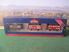 BACHMANN SET OF 3 X PRIVATE OWNER WAGONS 'MODELZONE'. CAT NO,37-075L
