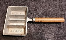Lee 4 Cavity Lead Ingot Mold With Wooden Handle -