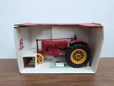 1/16 Spec Cast Toy  Massey-Harris Challenger Twin Power Tractor Perry Co