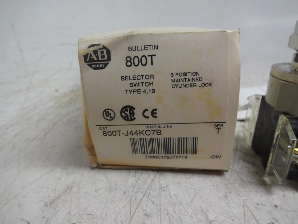 Interruptor selector de llave de 3 posiciones Allen-Bradley 800T-J44KC7B mantener las 3 posiciones Foto 2 de 4
