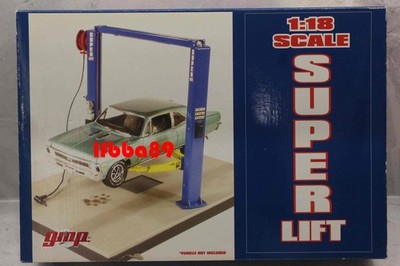 GMP 1:18 Scale Limited Edition Blue Super Service Lift Part #9013