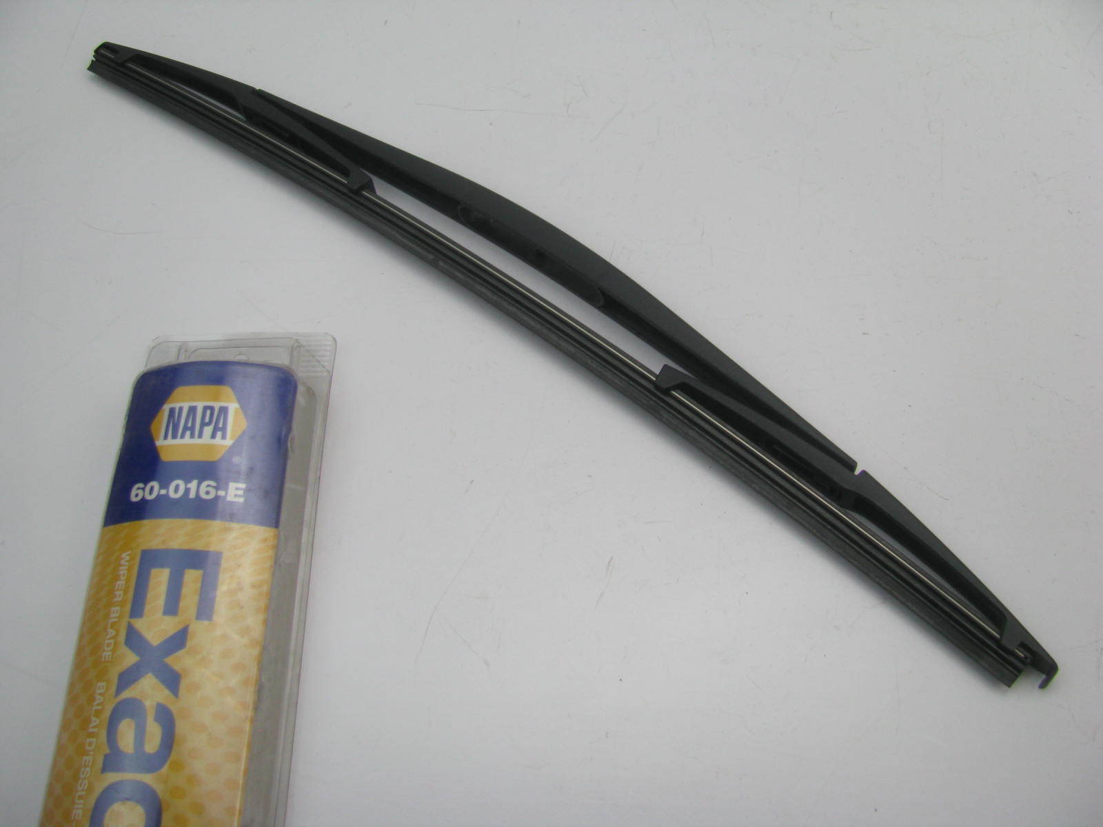 Napa 60016E Rear Exact Fit Windshield Wiper Blade 16" 27998600128 eBay