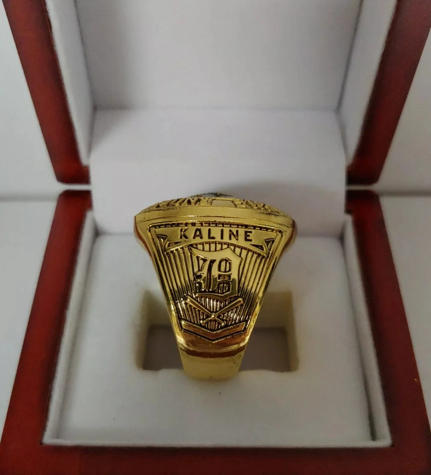 Anillo Al Kaline - Serie Mundial Tigres de Detroit 1968 con caja de exhibición de madera Foto 2 de 4