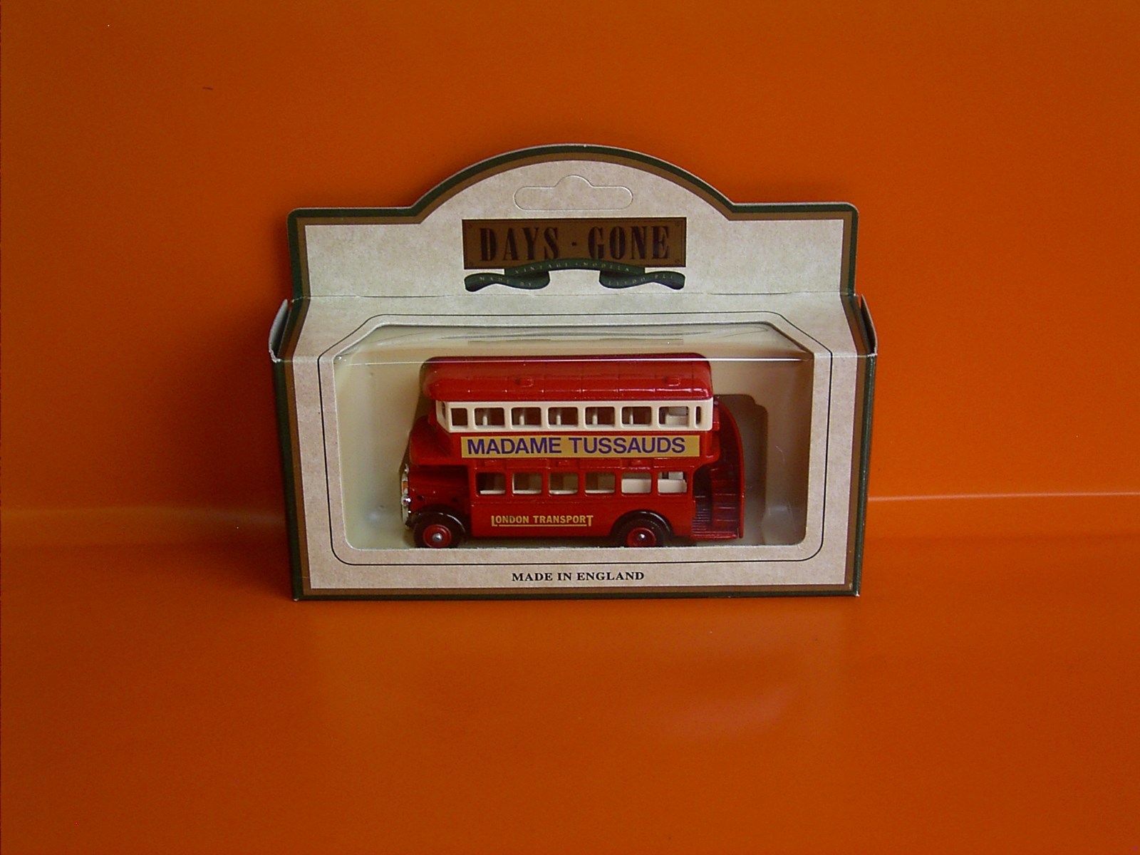 Lledo No 15009 - Model Of A 1932 AEC Regent Double Decker Bus - MADAME TUSSAUDS