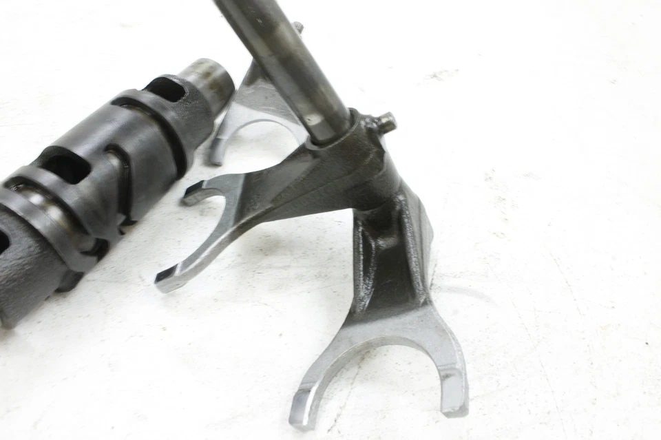 01-04 SUZUKI INTRUDER VOLUSIA 800 ENGINE TRANSMISSION GEAR DRUM SHIFT SHIFTER - Image 2 of 4