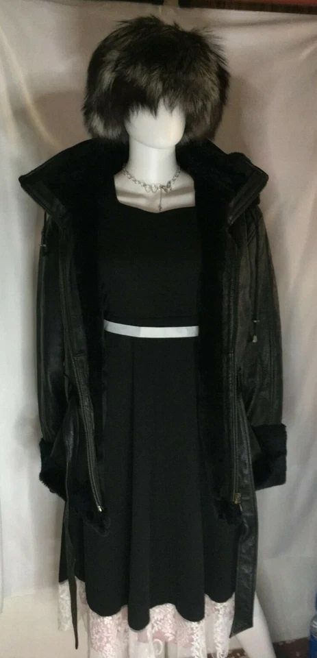 CHAQUETA/ABRIGO DE CUERO CON CAPUCHA DE PIEL DE VACA HECHA EN Italia colección marcia talla 3x Foto 2 de 4