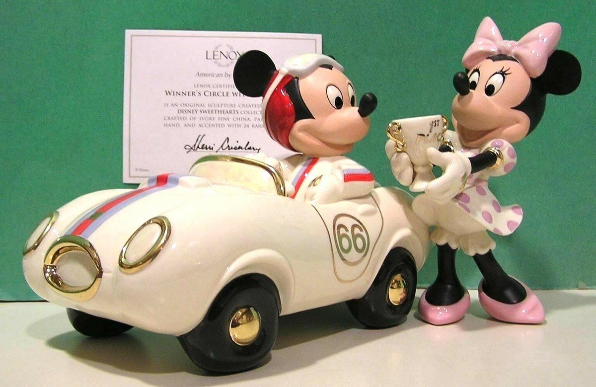 レノックス　Winner's Circle with Mickey フィギュア s-l1200.jpg
